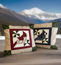 Lade das Bild in den Galerie-Viewer, Patchwork Kissenhülle, Landhausstil Kissenbezug,Vogel, beige/rot/grün/braun