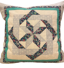 Carregar imagem no visualizador da galeria, Patchwork Kissenhülle, Landhausstil Kissenbezug, türkis/weiß/blau 50x50cm