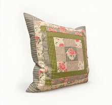 Lade das Bild in den Galerie-Viewer, Patchwork Kissenhülle, Landhausstil Kissenbezug, grau/rosa/grün 40x40cm