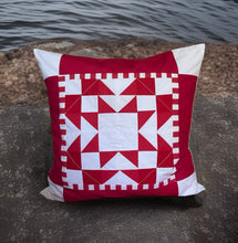 Carregar imagem no visualizador da galeria, Patchwork Kissenhülle, Landhausstil Kissenbezug, rot/weiß 50x50cm