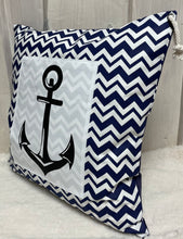 Lade das Bild in den Galerie-Viewer, Maritime Kissenhülle, Kissenbezug, Landhausstil Kissen, Anker blau/weiß