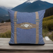 Lade das Bild in den Galerie-Viewer, Landhausstil Kissenhülle, Kissenbezug, Bauernstube Dekokissen * Hosenträger * blau/beige