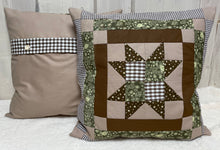 Carregar imagem no visualizador da galeria, Patchwork Kissenhülle, Landhausstil Kissenbezug, braun / beige /grün 40x40cm.