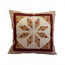 Carregar imagem no visualizador da galeria, Patchwork Kissenhülle, Landhausstil Kissenbezug, beige /rot/ weiß 40x40cm