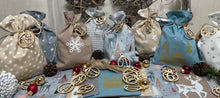 Lade das Bild in den Galerie-Viewer, Adventskalender,Landhausstil Adventskalender zum Befüllen, 24 Säckchen zum Advent , Adventskalender Zahlen aus Holz, mint /grau/beige