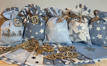 Lade das Bild in den Galerie-Viewer, Adventskalender,Landhausstil Adventskalender zum Befüllen, 24 Säckchen zum Advent , Adventskalender Zahlen aus Holz, blau /weiß