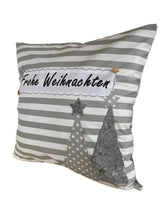 Lade das Bild in den Galerie-Viewer, 1x Weihnachtliche Landhausstil Kissenhülle * Kissenbezug * Dekokissen * Frohe Weihnachten *grau/weiß gestreift