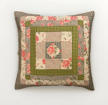Lade das Bild in den Galerie-Viewer, Patchwork Kissenhülle, Landhausstil Kissenbezug, grau/rosa/grün 40x40cm