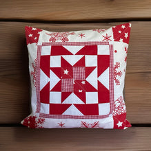 Carregar imagem no visualizador da galeria, Patchwork Kissenhülle, Landhausstil Kissenbezug, rot/weiß 40x40cm