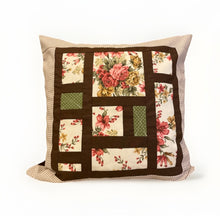 Lade das Bild in den Galerie-Viewer, Patchwork Kissenhülle, Landhausstil Kissenbezug, braun /beige/grün 50x50cm
