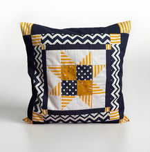 Carregar imagem no visualizador da galeria, Patchwork Kissenhülle, Landhausstil Kissenbezug, blau/weiß/gelb 40x40cm