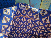 Load image into Gallery viewer, Handgefertigte Strandtasche in blau, mit einem sehr schönen Innenstoff 50x38x18cm