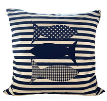 Lade das Bild in den Galerie-Viewer, Maritime Kissenhülle, Landhausstil Kissenbezug, Dekokissen * Fische *blau/weiß