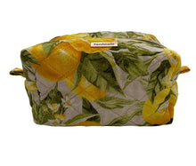 Cargar imagen en el visor de la galería, Handgefertigte Kosmetiktasche (Boxie Bag) Lemon