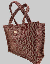 Загрузить изображение в средство просмотра галереи, Handgefertigte Handtasche Book Tote