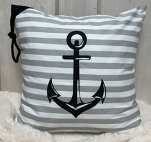 Lade das Bild in den Galerie-Viewer, Maritime Kissenhülle, Kissenbezug, Landhausstil Kissen * Anker * grau/weiß