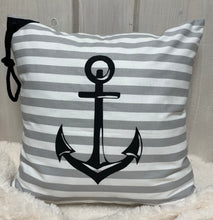 Lade das Bild in den Galerie-Viewer, Maritime Kissenhülle, Kissenbezug, Landhausstil Kissen * Anker * grau/weiß