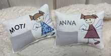 Lade das Bild in den Galerie-Viewer, Zahnfee Kissen / Personalisiertes Milchzahn Kissen, Zahnkissen, weiß 12x17cm.
