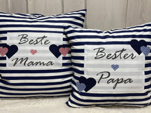 Lade das Bild in den Galerie-Viewer, Landhausstil Kissenhülle, Muttertags Kissenbezug, Dekokissen *Beste Mama*blau/weiß