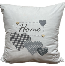 Lade das Bild in den Galerie-Viewer, Landhausstil Kissenhülle * Kissenbezug * Dekokissen * Home * weiß/grau mit Herzen