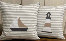 Lade das Bild in den Galerie-Viewer, Maritime Kissenhülle, Kissenbezug, Landhausstil Kissen * Segelboot * grau/weiß/beige