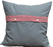 Lade das Bild in den Galerie-Viewer, Landhausstil Kissenhülle, Kissenbezug, Landhaus Kissen, Dekokissen*Dahoam is am scheensten* rot/grau