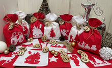 Lade das Bild in den Galerie-Viewer, Adventskalender,Landhausstil Adventskalender zum befüllen, 24 Säckchen zum Advent, Adventskalender Zahlen aus Holz, rot/weiß