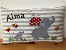 Carregar imagem no visualizador da galeria, Namenskissen, Kuschelkissen, Kissen Geburt, Kinderkissen