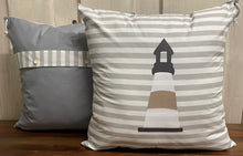Lade das Bild in den Galerie-Viewer, Maritime Kissenhülle, Kissenbezug, Landhausstil Kissen * Leuchtturm * grau/weiß/beige
