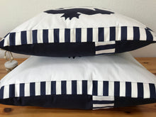 Lade das Bild in den Galerie-Viewer, Maritime Kissenhülle, Kissenbezug, Landhausstil Kissen * Seepferdchen weiß/blau