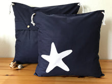 Lade das Bild in den Galerie-Viewer, 1x Maritime Kissenhülle, Kissenbezug,Landhausstil Kissen,Marine Kissen, Dekokissen, Seestern. blau/weiß