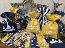Lade das Bild in den Galerie-Viewer, Adventskalender,Landhausstil Adventskalender zum Befüllen, 24 Säckchen zum Advent , Adventskalender Zahlen aus Holz, blau/gelb