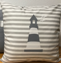 Lade das Bild in den Galerie-Viewer, Maritime Kissenhülle, Kissenbezug, Landhausstil Kissen * Leuchtturm * grau/weiß