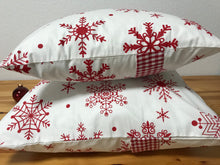 Lade das Bild in den Galerie-Viewer, 1x Weihnachtliche Landhausstil Kissenhülle * Kissenbezug * Dekokissen * weiß/rot