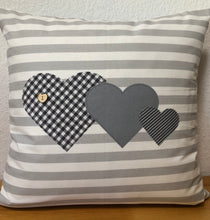 Загрузить изображение в средство просмотра галереи, Landhausstil Kissenhülle * Kissenbezug * Dekokissen * Herzen *