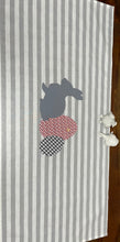 Lade das Bild in den Galerie-Viewer, 1x Landhausstil Tischläufer, Tischdecke, Ostertischdecke, Tischläufer Ostern grau /weiß, 40x90cm.