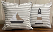Lade das Bild in den Galerie-Viewer, Maritime Kissenhülle, Kissenbezug, Landhausstil Kissen * Leuchtturm * grau/weiß/beige