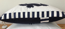 Lade das Bild in den Galerie-Viewer, Maritime Kissenhülle, Kissenbezug, Landhausstil Kissen * Seepferdchen weiß/blau
