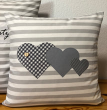 Загрузить изображение в средство просмотра галереи, Landhausstil Kissenhülle * Kissenbezug * Dekokissen * Herzen *