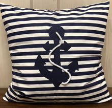 Lade das Bild in den Galerie-Viewer, 1x Maritime Kissenhülle, Kissenbezug, Landhausstil Kissen, Anker blau/weiß