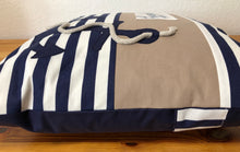 Lade das Bild in den Galerie-Viewer, 1x Maritime Kissenhülle, Kissenbezug, Landhausstil Kissen, Dekokissen Ankerplatz blau/weiß