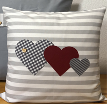 Lade das Bild in den Galerie-Viewer, Landhausstil Kissenhülle * Kissenbezug * Dekokissen * Herzen *