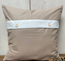 Lade das Bild in den Galerie-Viewer, 1x Weihnachtliche Landhausstil Kissenhülle * Kissenbezug * Dekokissen * beige weiß gestreift