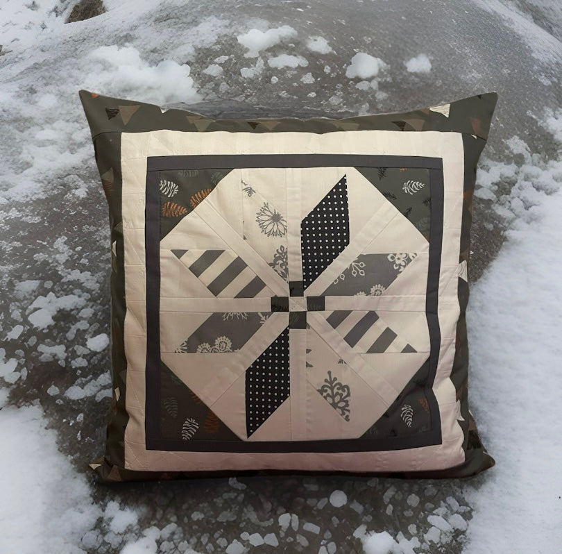 Patchwork Kissenhülle, Landhausstil Kissenbezug, grau/weiß/grün 50x50cm