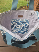 Load image into Gallery viewer, Große Handgefertigte Jeanstasche / Schultertasche Größe ca.42x38x14cm
