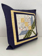 Lade das Bild in den Galerie-Viewer, Patchwork Kissenhülle, Landhausstil Kissenbezug, blau/grün/gelb 40x40cm
