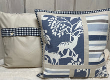 Carregar imagem no visualizador da galeria, Patchwork Kissenhülle, Landhausstil Kissenbezug, blau / creme 40x40cm.
