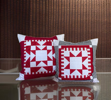 Carregar imagem no visualizador da galeria, Patchwork Kissenhülle, Landhausstil Kissenbezug, rot/weiß 40x40cm
