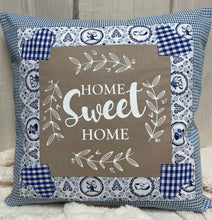 Carregar imagem no visualizador da galeria, Patchwork Kissenhülle, Landhausstil Kissenbezug blau/beige 40x40cm.
