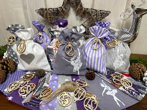 Adventskalender,Landhausstil Adventskalender zum Befüllen, 24 Säckchen zum Advent , Adventskalender Zahlen aus Holz, lila /grau